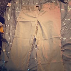 Express crop pants fitted cream